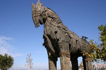 Réplica del Caballo de Troya, en exhibición en Turquía.  Foto: 7382489561 / Shutterstock.com