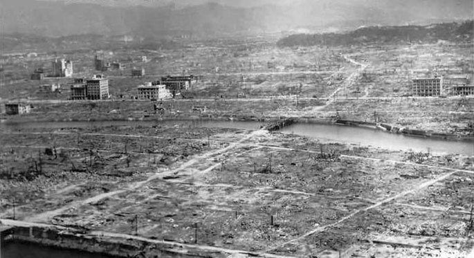 Ciudad de Hiroshima después de la explosión de una bomba
