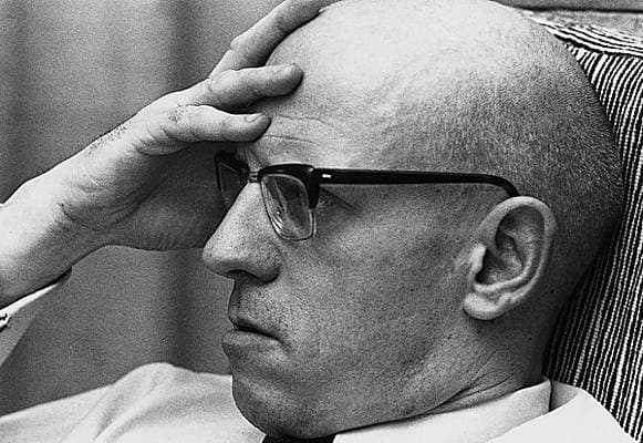 Biografía y pensamiento de Michel Foucault